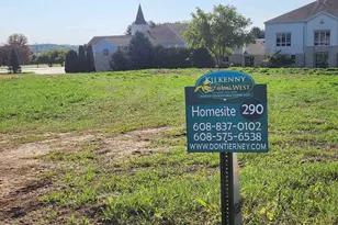 1608 Eileen Ct, Brookfield, WI 53597 - Photo 1