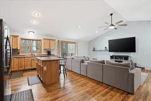 W9072 Hilltop Rd, Portage, WI 53901 - Photo 10