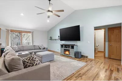 W9072 Hilltop Road, Portage, WI 53901 - Photo 6