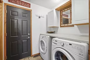 W9072 Hilltop Rd, Portage, WI 53901 - Photo 14