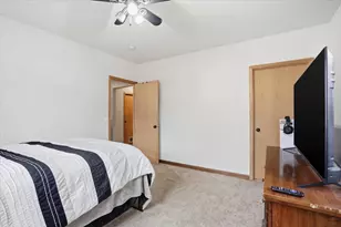 W9072 Hilltop Rd, Portage, WI 53901 - Photo 32