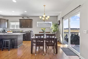 466 Crescendo Dr, Sun Prairie, WI 53590 - Photo 16