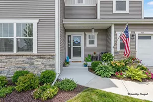 466 Crescendo Dr, Sun Prairie, WI 53590 - Photo 4