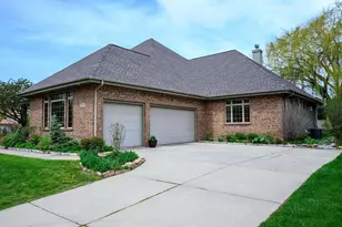5774 Longwood Ln, Fitchburg, WI 53711 - Photo 86