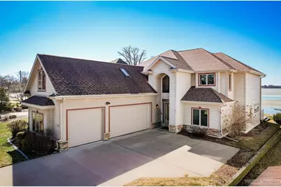 5728 Lake Edge Road, Mcfarland, WI 53558 - Photo 4