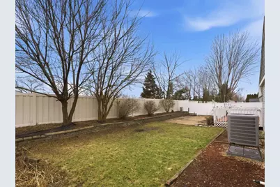 1112 Lombardi Way, Waukesha, WI 53186 - Photo 24