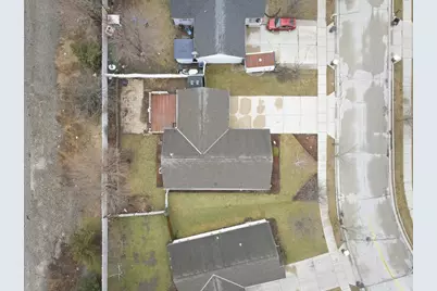 1112 Lombardi Way, Waukesha, WI 53186 - Photo 26