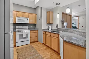 8242 Starr Grass Dr, Madison, WI 53719 - Photo 12