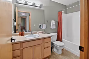 8242 Starr Grass Dr, Madison, WI 53719 - Photo 24