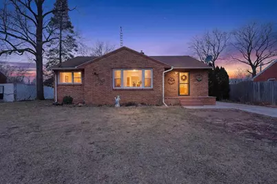 2020 S Cottage Avenue, Beloit, WI 53511 - Photo 6