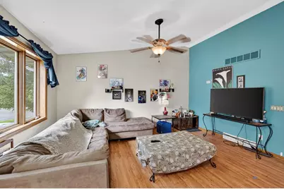 604 Robin Drive, Sun Prairie, WI 53590 - Photo 4