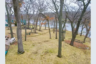 284 E Richardson Springs Road, Edgerton, WI 53534 - Photo 2