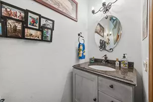 284 E Richardson Springs Rd, Edgerton, WI 53534 - Photo 34