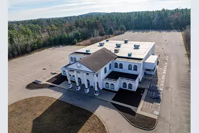 430 W Munroe Avenue, Wisconsin Dells, WI 53965 - Photo 2