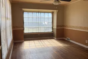 145 St Lo Dr, Prairie Du Chien, WI 53821 - Photo 6