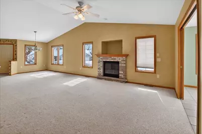 608 Springbrook Circle, DeForest, WI 53532 - Photo 14