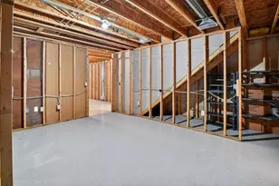 608 Springbrook Cir, DeForest, WI 53532 - Photo 32