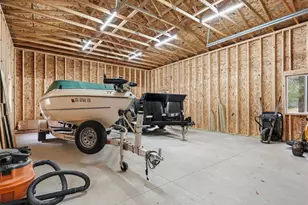 W5613 Cherokee Ln, New Lisbon, WI 53950 - Photo 24