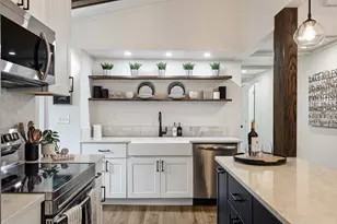 W5613 Cherokee Ln, New Lisbon, WI 53950 - Photo 16