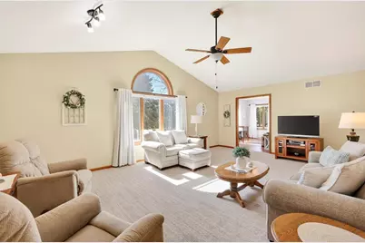 509 Westlawn Drive #5, Cottage Grove, WI 53527 - Photo 4