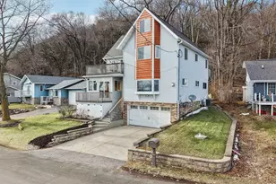 W10580 Tipperary Rd, Poynette, WI 53955 - Photo 1