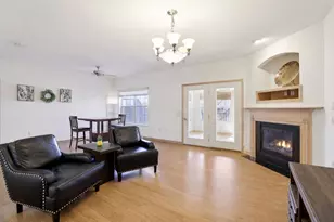 726 Clardell Dr, Sun Prairie, WI 53590 - Photo 10