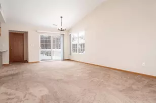 2530 Edgewood Dr, Beloit, WI 53511 - Photo 10