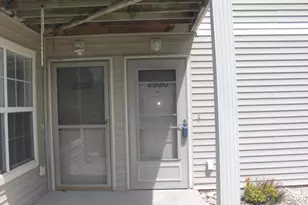 2530 Edgewood Dr, Beloit, WI 53511 - Photo 4