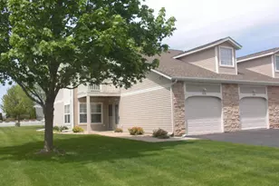 2530 Edgewood Dr, Beloit, WI 53511 - Photo 38