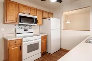 2530 Edgewood Dr, Beloit, WI 53511 - Photo 24