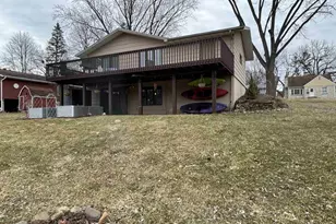 731 N Main St, Columbus, WI 53925 - Photo 1