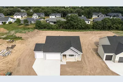3822 N Woodbury Lane, Janesville, WI 53545 - Photo 2