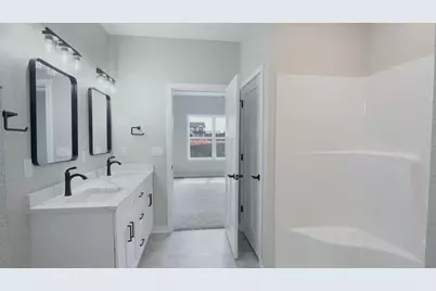 3822 N Woodbury Lane, Janesville, WI 53545 - Photo 10