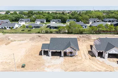 3822 N Woodbury Lane, Janesville, WI 53545 - Photo 2
