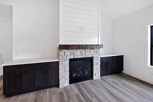 3822 N Woodbury Ln, Janesville, WI 53545 - Photo 18
