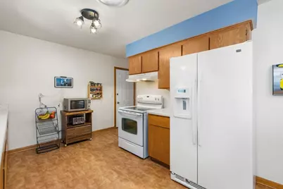 585 N Perry Parkway, Oregon, WI 53575 - Photo 12