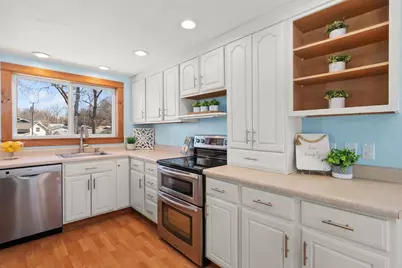 4512 Larson Street, Mcfarland, WI 53558 - Photo 12