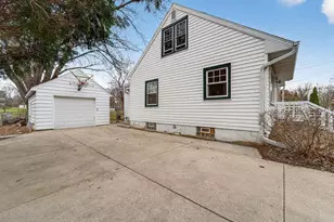 5207 Shore Acres Rd, Monona, WI 53716 - Photo 32