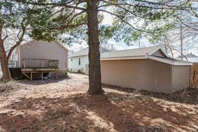 131 W Cotton Street, Fond du Lac, WI 54935 - Photo 8