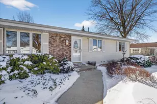 4016 New Haven Dr, Janesville, WI 53546 - Photo 2