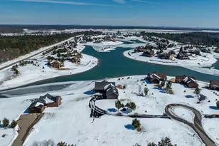 W5698 Westwater Cir, New Lisbon, WI 53950 - Photo 4