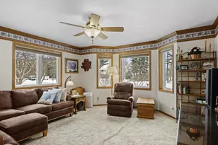 E10471 Pine Cir, Prairie Du Sac, WI 53578 - Photo 10