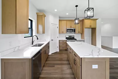 3810 N Woodbury Lane, Janesville, WI 53545 - Photo 12