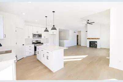 3810 N Woodbury Lane, Janesville, WI 53545 - Photo 6