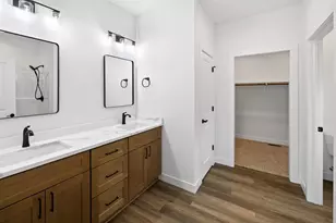 3810 N Woodbury Ln, Janesville, WI 53545 - Photo 26