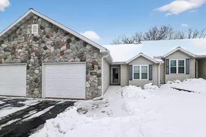 185 N Musket Ridge Drive, Sun Prairie, WI 53590 - Photo 2