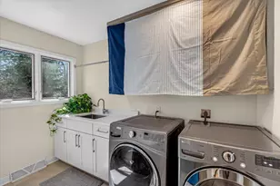 5117 Lake Mendota Dr, Madison, WI 53705 - Photo 36