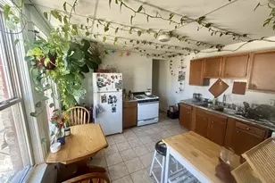 1054 Williamson St, Madison, WI 53703 - Photo 4