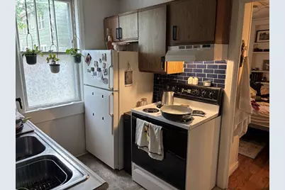 1043 Jenifer Street, Madison, WI 53703 - Photo 6