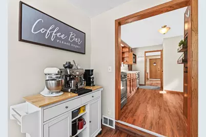 2604 N 112th Street, Wauwatosa, WI 53226 - Photo 6